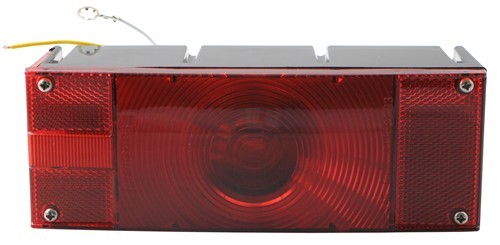 Luz roja rectangular derecha